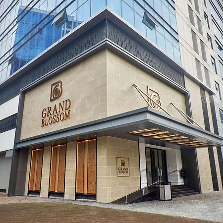 Radisson Mumbai Goregaon מראה חיצוני תמונה
