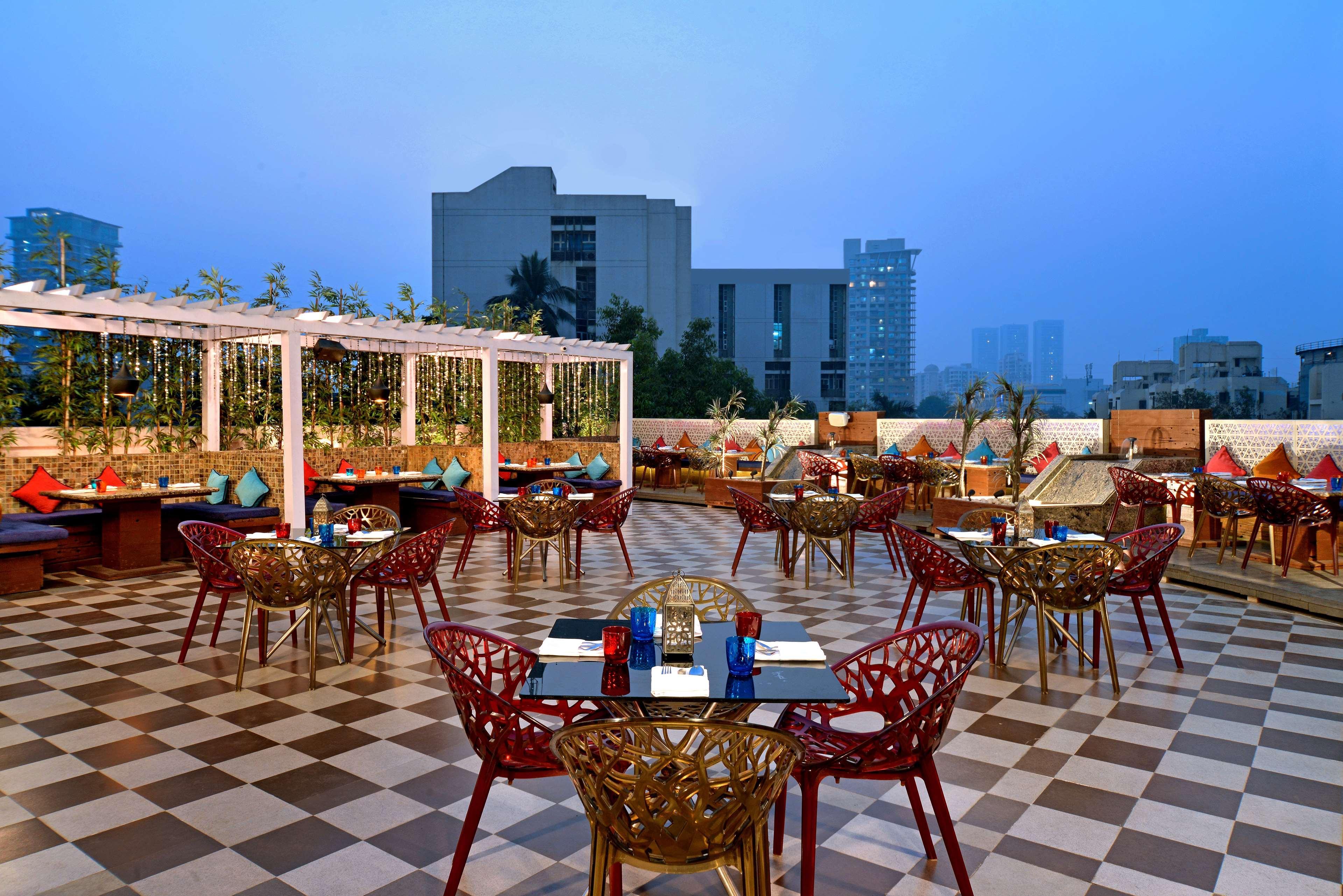 Radisson Mumbai Goregaon מראה חיצוני תמונה